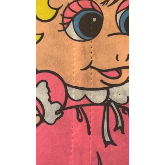 Vintage BABY MISS PIGGY 1986 THE MUPPET BABIES LIVE Souvenir Felt Pennant - Picture 6 of 7